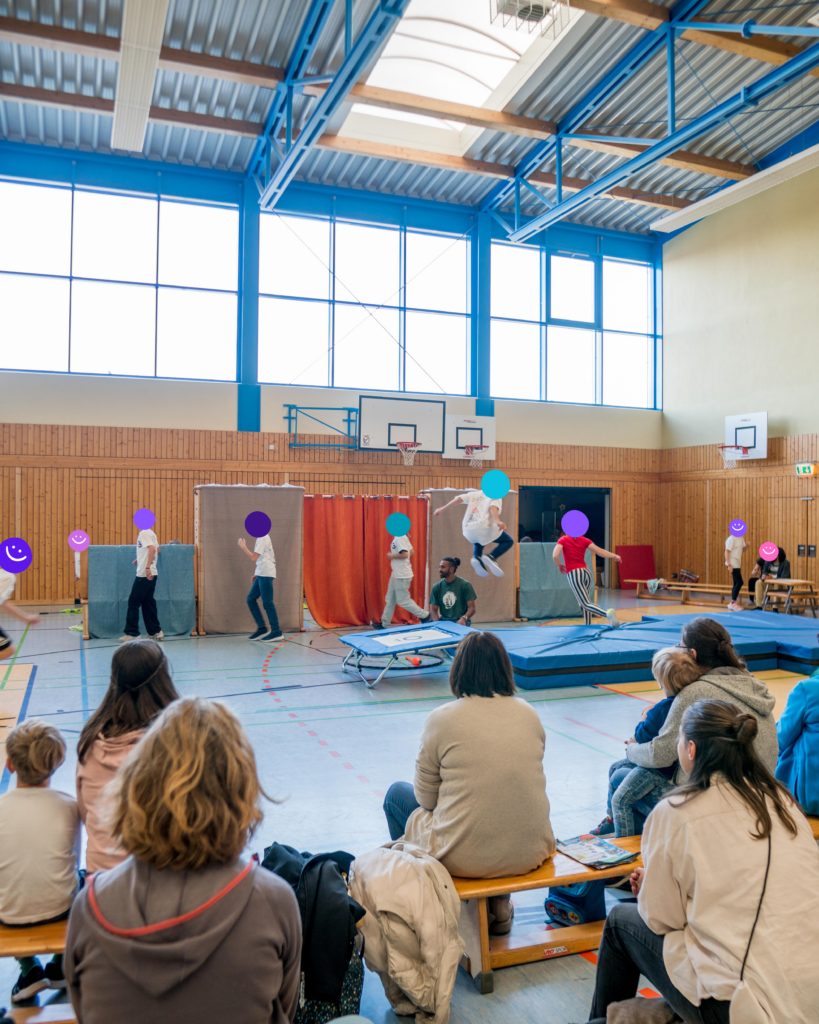 Szene aus einem zirkuspädagogischen Projekt